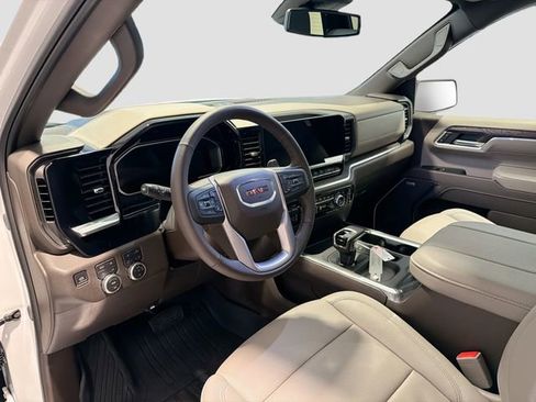 Certified 2026 GMC Sierra 1500 SLT w/ SLT Premium Package image 9