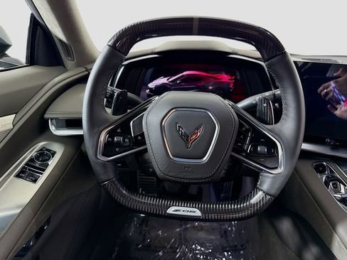 Used 2025 Chevrolet Corvette Z06 RWD image 11