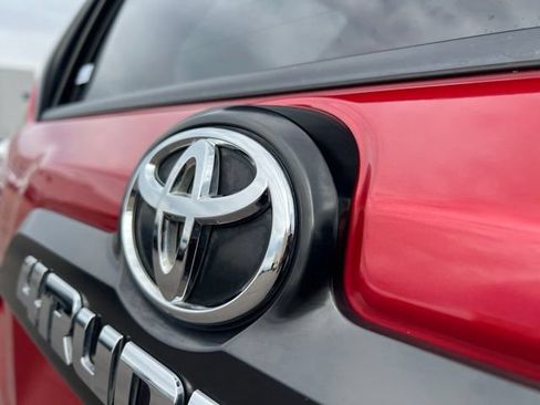 Used 2020 Toyota 4Runner TRD Off-Road Premium AWD/4WD image 13