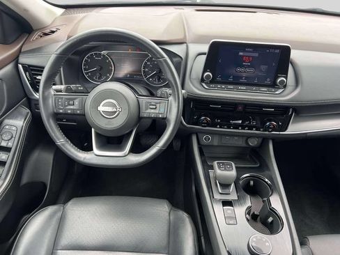 Used 2022 Nissan Rogue SV w/ SV Premium Package AWD/4WD image 13