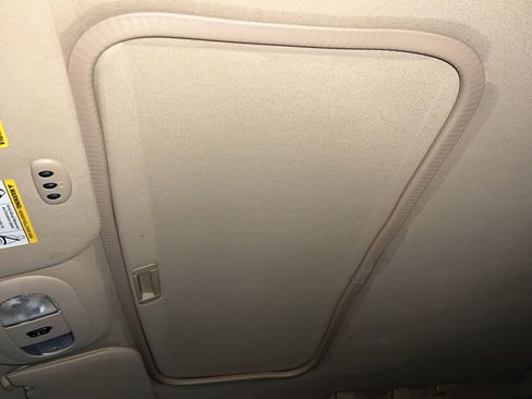 Used 2008 Ford F350 Lariat image 11