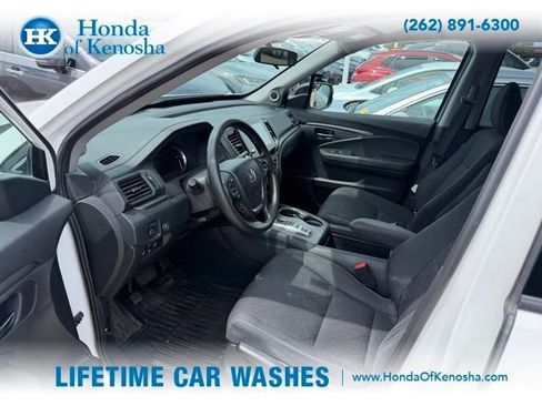 Used 2023 Honda Ridgeline Sport image 6
