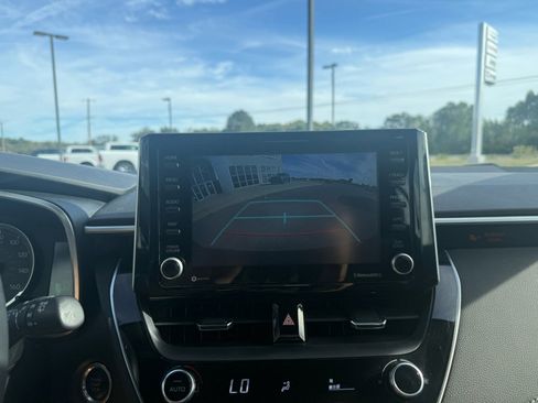 Used 2022 Toyota Corolla Hatchback image 20