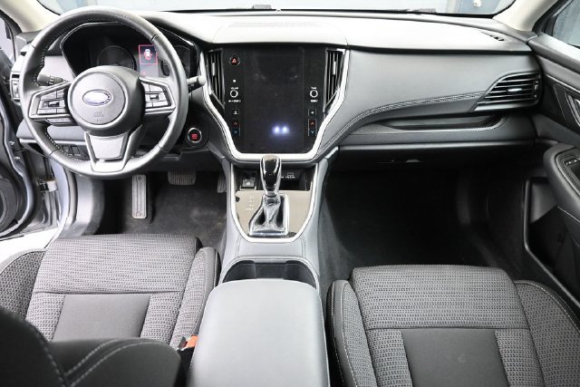 Used 2025 Subaru Outback Premium AWD/4WD image 18