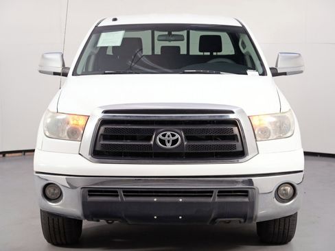 Used 2010 Toyota Tundra w/ SR5 Package image 39
