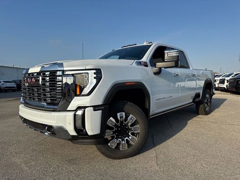 New 2026 GMC Sierra 2500 Denali w/ Denali Reserve Package AWD/4WD image 1