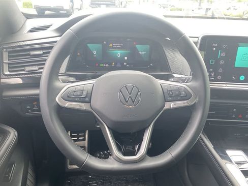 Used 2025 Volkswagen Atlas Cross Sport SEL Premium R-Line AWD/4WD image 14