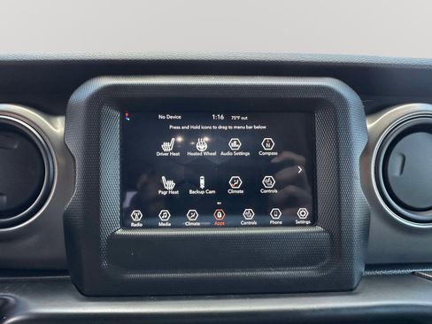 Used 2022 Jeep Wrangler Sport AWD/4WD image 11