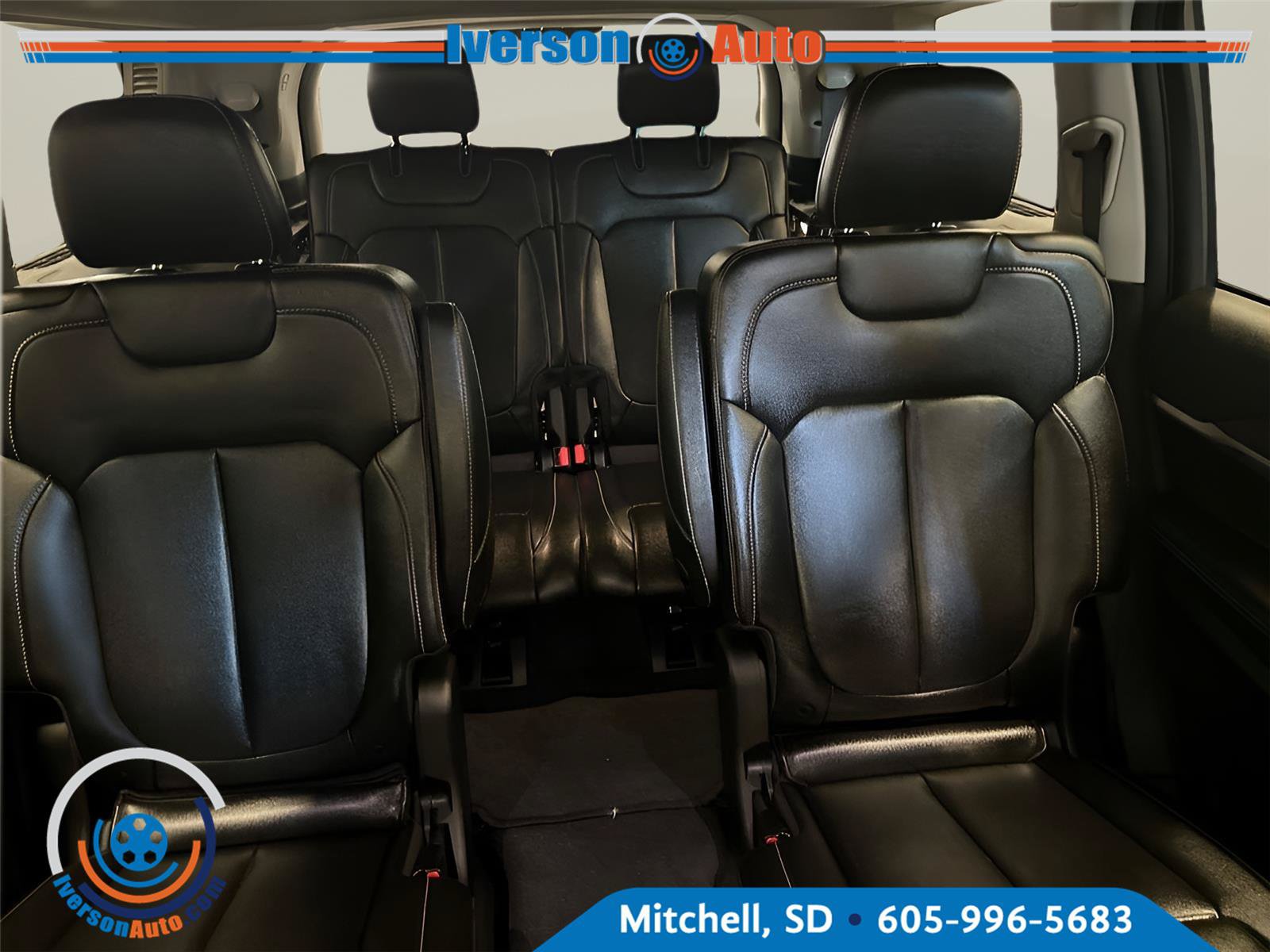 Used 2023 Jeep Grand Cherokee L Limited AWD/4WD image 24