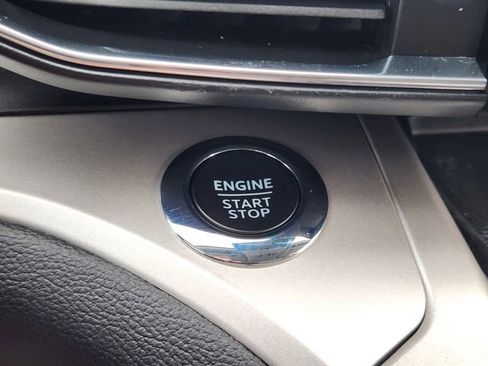 Used 2023 Ford Explorer XLT w/ Equipment Group 202A image 19