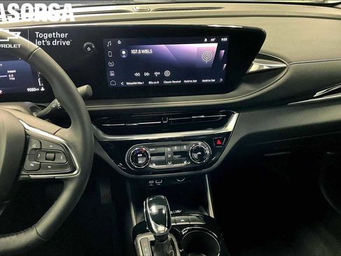 Certified 2024 Buick Envista Sport Touring w/ Convenience I Package FWD image 6