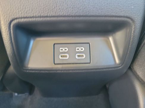 Used 2024 Toyota Corolla LE image 11