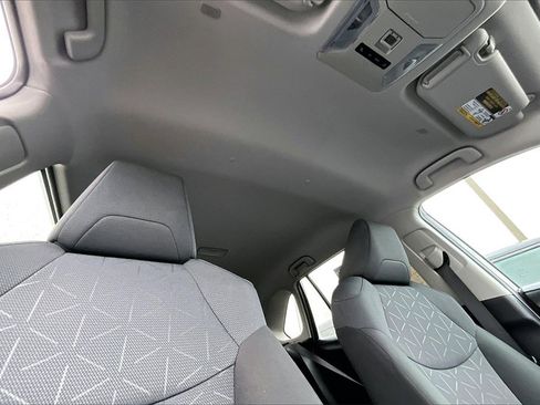 Used 2024 Toyota RAV4 XLE image 19