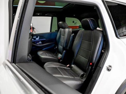 Used 2023 Mercedes-Benz GLS 450 4MATIC image 22