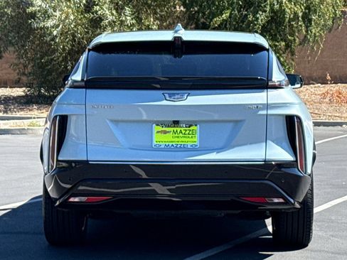 Used 2024 Cadillac Lyriq Tech RWD image 12