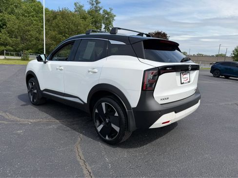Used 2026 Nissan Kicks SR w/ Cold Weather Package AWD/4WD image 5