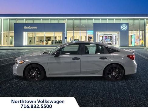 Used 2025 Honda Civic Sport image 1