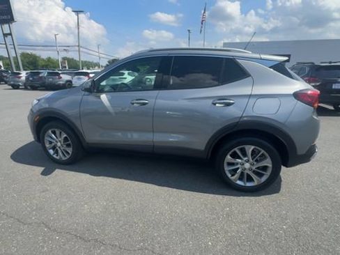 Used 2023 Buick Encore GX Essence w/ Experience Buick Package AWD/4WD image 5