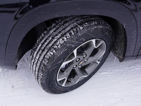 New 2026 Chevrolet Trax LT w/ Driver Confidence Package image 9