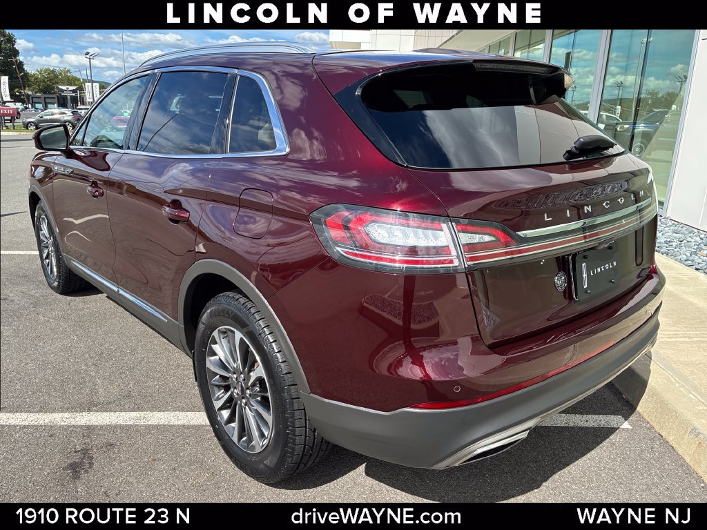 Certified 2023 Lincoln Nautilus AWD w/ Premium Package image 4