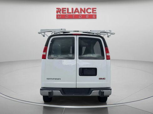 Used 2020 GMC Savana 2500 w/ Driver Convenience Package RWD image 5
