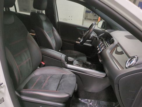 Used 2022 Mercedes-Benz GLA 250 4MATIC image 9