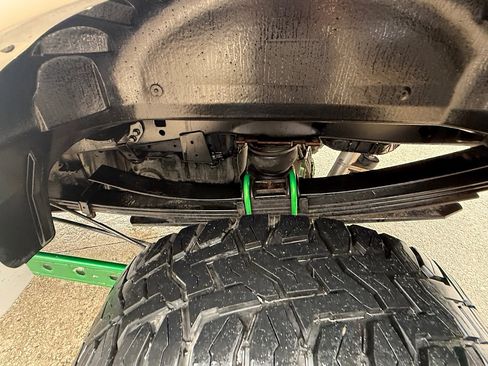 Used 2019 Ford F350 Platinum w/ Platinum Ultimate Package image 16