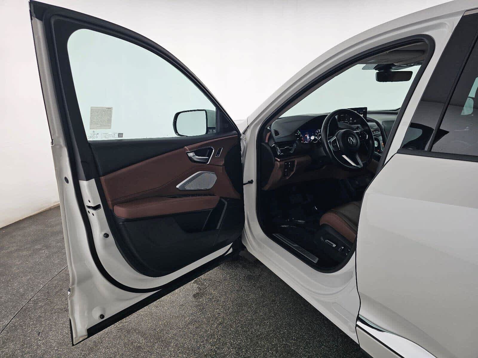 Used 2023 Acura RDX w/ Technology Package FWD image 19