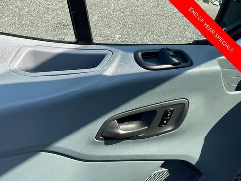 Used 2016 Ford Transit 150 XL image 12