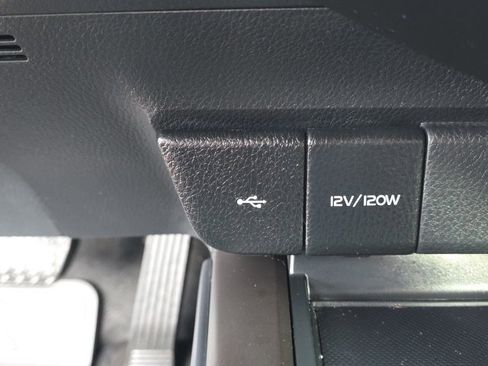 Certified 2024 Toyota Camry SE image 21