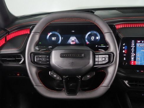 Used 2025 Dodge Charger Daytona Scat Pack w/ Track Pack image 16