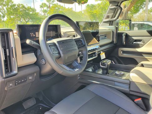 New 2026 GMC Hummer EV SUV image 10