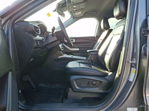 Used 2023 Ford Explorer XLT w/ Equipment Group 202A image 16