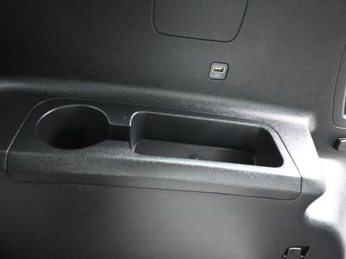 Used 2023 Kia Sorento S FWD image 41
