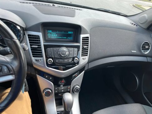 Used 2012 Chevrolet Cruze LT w/ All-Star Edition FWD image 8