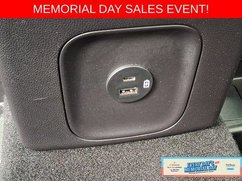 Used 2022 Ford Escape SE w/ SE Sport Appearance Package AWD/4WD image 13