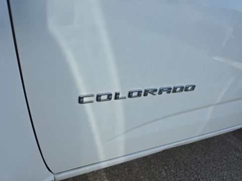 Used 2022 Chevrolet Colorado LT w/ Fleet Safety Package image 9