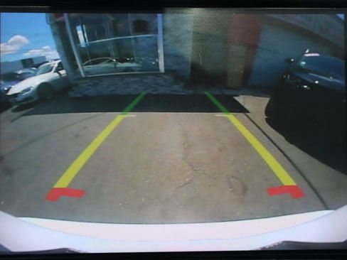 Used 2024 Chrysler Pacifica Limited FWD image 37