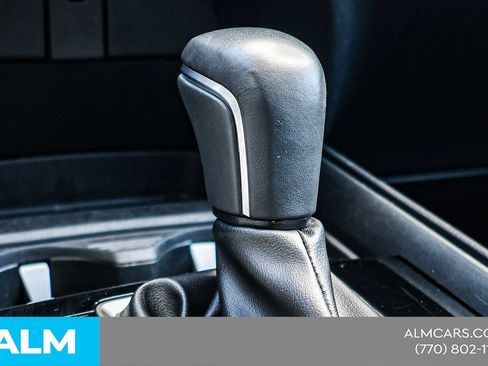 Used 2025 MAZDA CX-50 AWD 2.5 Hybrid w/ Premium Pkg image 35