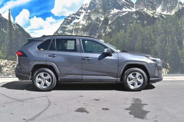 Used 2024 Toyota RAV4 XLE w/ Convenience Package AWD/4WD image 2