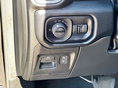 Used 2022 RAM 1500 Laramie AWD/4WD image 10