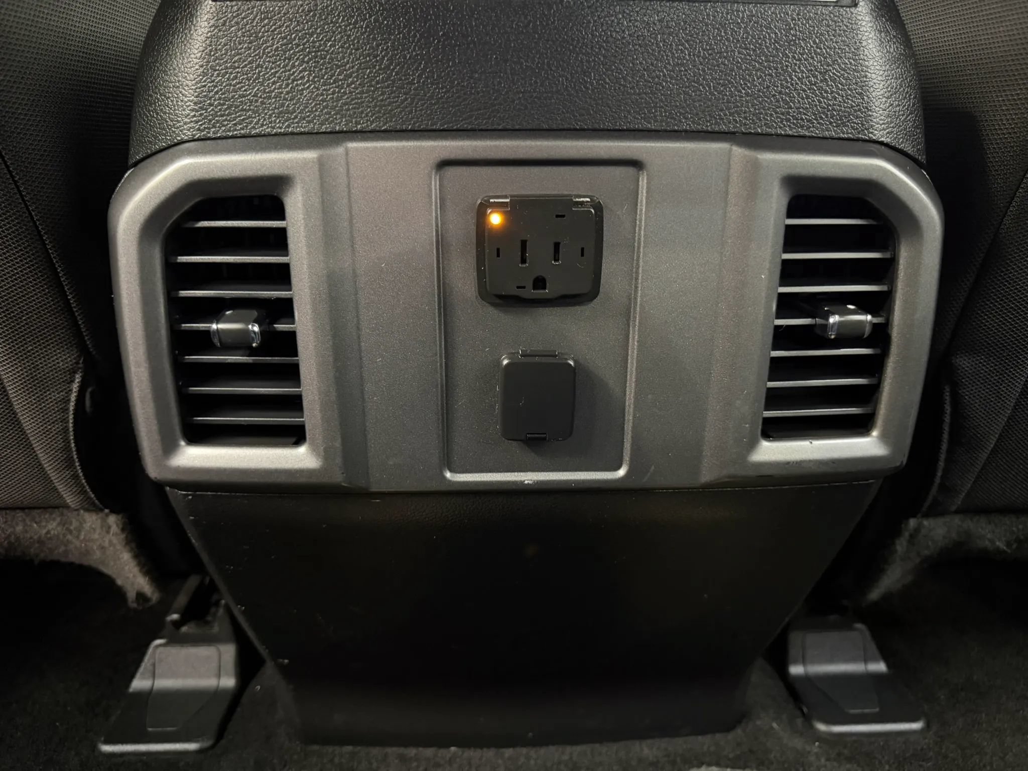 Used 2015 Ford F150 XLT w/ Equipment Group 302A Luxury AWD/4WD image 17
