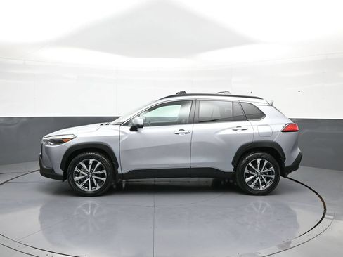 Certified 2023 Toyota Corolla Cross XLE w/ Convenience Package AWD/4WD image 9