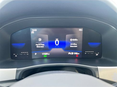 Used 2023 Volkswagen Atlas SE image 12