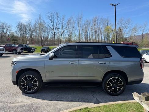 Used 2024 Chevrolet Tahoe RST w/ Luxury Package AWD/4WD image 5