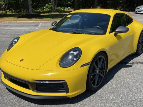 Used 2023 Porsche 911 Carrera T RWD image 1