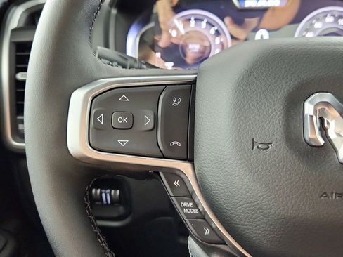 Used 2025 RAM 1500 Big Horn AWD/4WD image 11