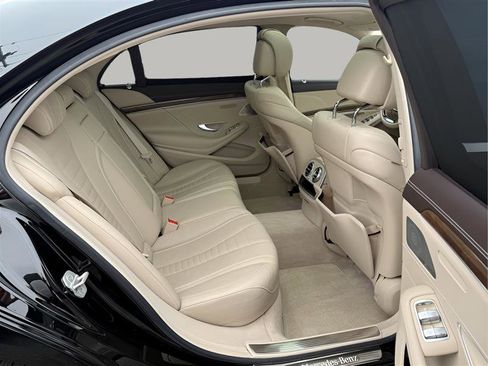 Used 2015 Mercedes-Benz S 550 4MATIC Sedan image 31
