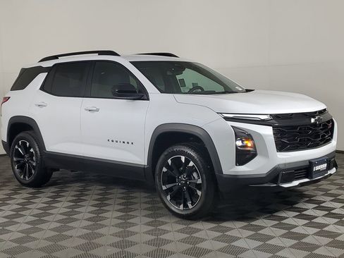 New 2026 Chevrolet Equinox RS image 2