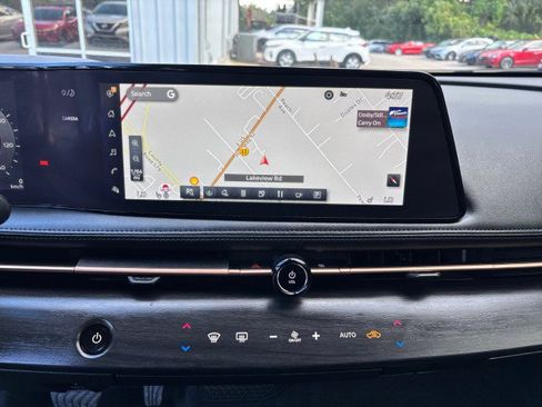 Used 2024 Nissan Ariya FWD image 18